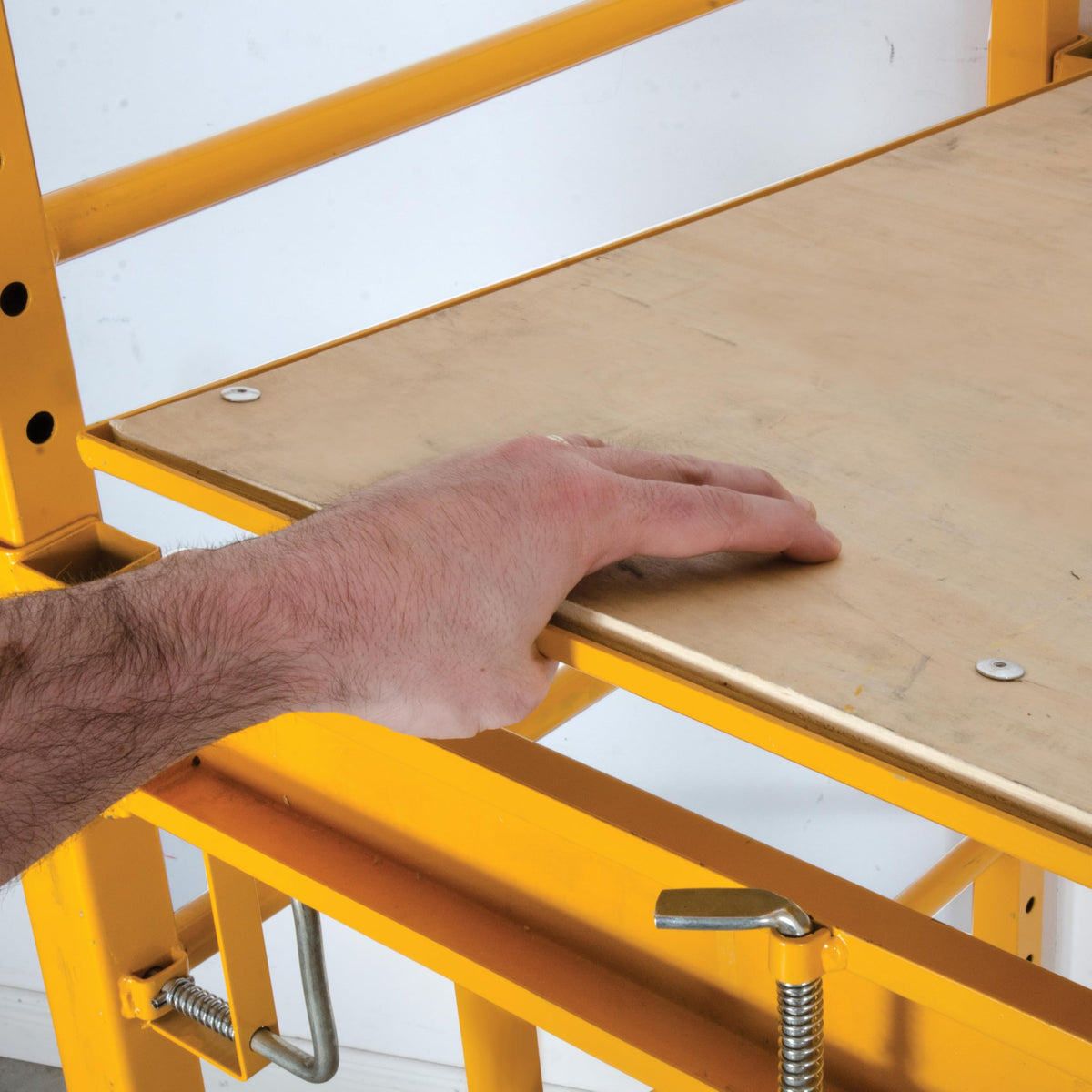 6' Baker-Style Steel Scaffold E557617